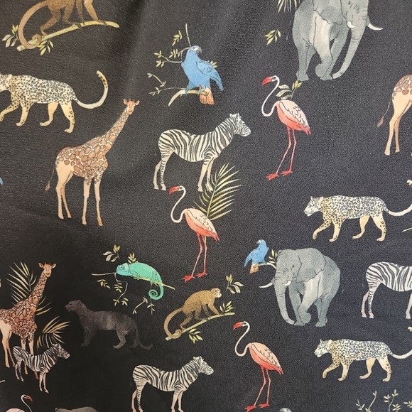 ZARA Black Jungle Animals Print Top Blouse Shirt Tunic V-Neck Size Small - Picture 5 of 10